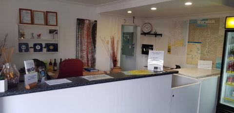 Alexander Motel - Palm Beach Accommodation 3