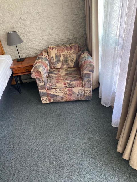 Alexander Motor Inn - Palm Beach Accommodation 2