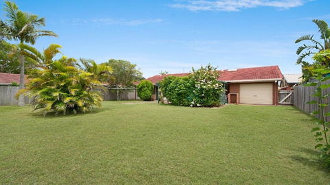Alexander Palms - Palm Beach Accommodation 3