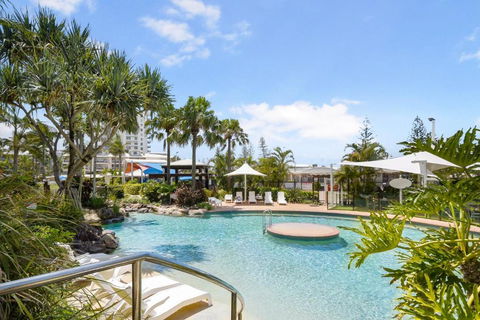 ALEXANDRA BEACH RESORT-ALEX412 - Palm Beach Accommodation 0