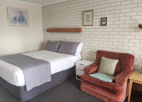 Alfred Motor Inn - Palm Beach Accommodation 2
