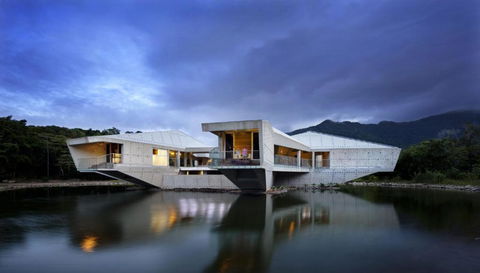 Alkira Daintree Rainforest Luxury Holiday Home With Private Beach - Palm Beach Accommodation 2