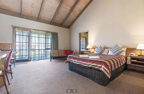 All Rivers Accommodation - Palm Beach Accommodation 4