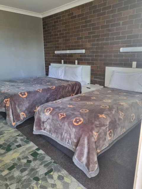 All Seasons Country Lodge - Palm Beach Accommodation 2