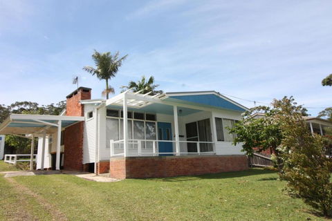 All Serene - Palm Beach Accommodation 0