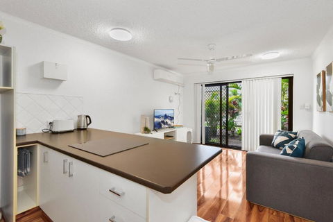 Allamanda Unit 22 - Palm Beach Accommodation 0