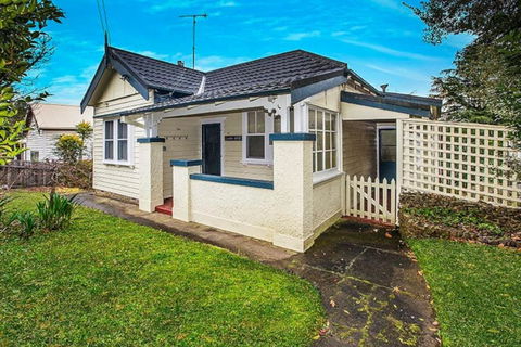 Allambee Cottage - A Place Of Rest - Palm Beach Accommodation 2
