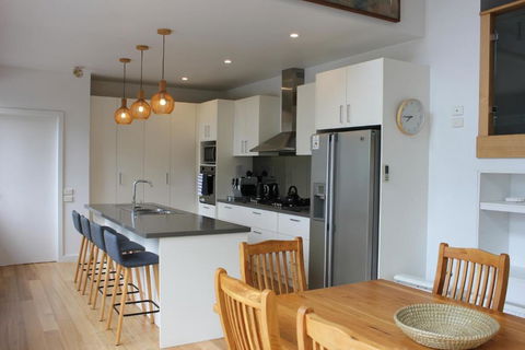 Allawah At Kennett - Palm Beach Accommodation 3