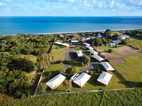 Allestree Holiday Units - Palm Beach Accommodation 0