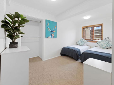 Allinga Apartment - Palm Beach Accommodation 4