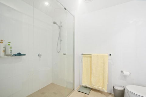 Allisee Apartments - Palm Beach Accommodation 3