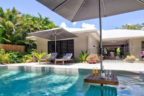 Allure - 4 Bedroom Luxury House In Port Douglas - Palm Beach Accommodation 0