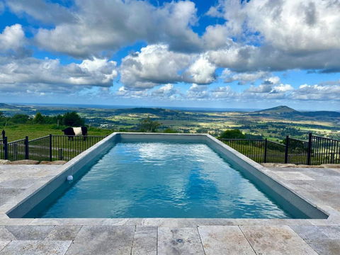 Allure - Rural Paradise - Palm Beach Accommodation 0