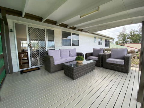 Alma Beach Haven - Palm Beach Accommodation 0