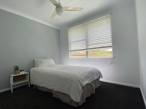 Alma Beach Haven - Palm Beach Accommodation 4
