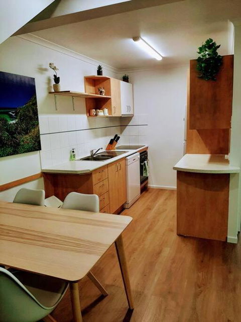 Aloha Rainbow Beach - Palm Beach Accommodation 3