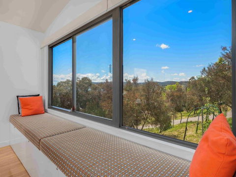 Alpine Freedom - Palm Beach Accommodation 3