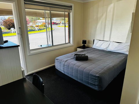 Altona Motel - Palm Beach Accommodation 2