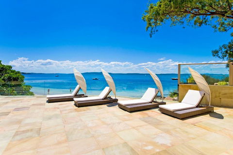 Amarna Luxury Beach Resort - Palm Beach Accommodation 1