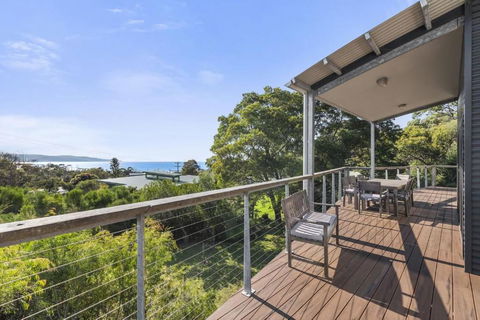Amaroo - Palm Beach Accommodation 1