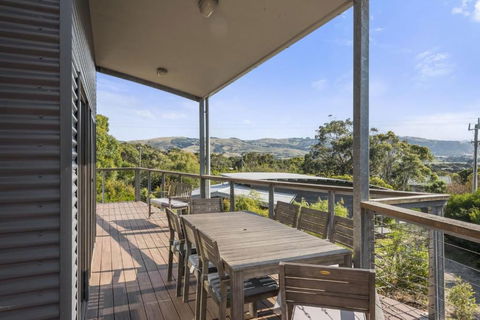 Amaroo - Palm Beach Accommodation 4