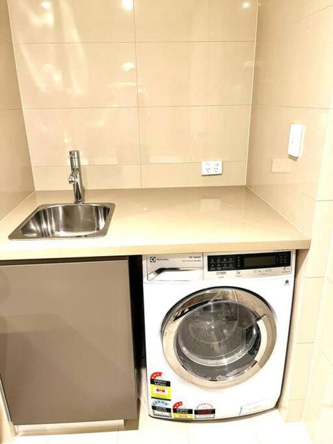 Amazing 2 Bed 2 Bed Bath Parking - Palm Beach Accommodation 4