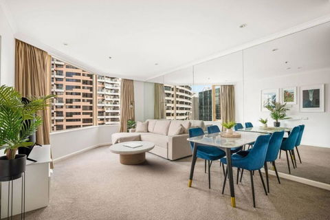 Amazing Sydney Apartment With Pool, Gym And Sauna - Palm Beach Accommodation 0