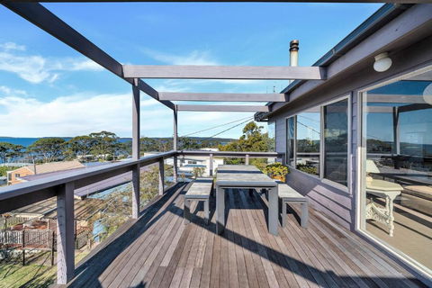 Amazing Views At Hyams Beach - Palm Beach Accommodation 3