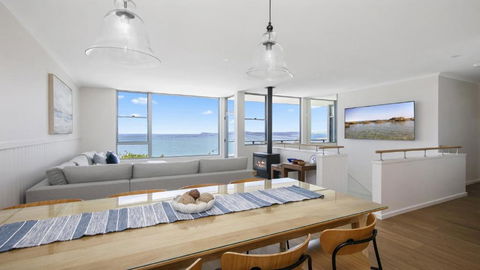 Amazing Views, Stunning Beaches And Beautiful Bushwalks - Palm Beach Accommodation 0