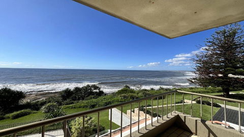 Amazing Views! Unit 3 Edgecliffe - Palm Beach Accommodation 1