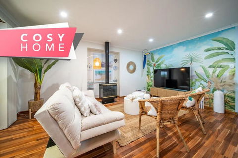 Amazon At Seacombe Gardens - Palm Beach Accommodation 0