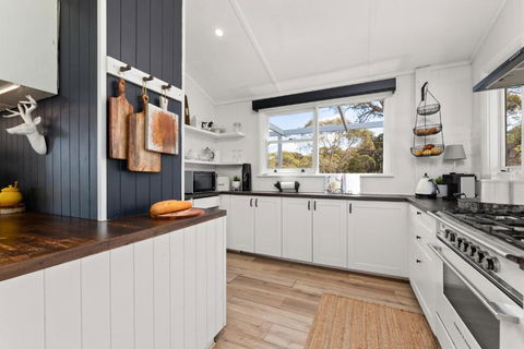Amberlea Homestead & Cottage - Palm Beach Accommodation 3