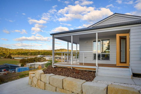 Ambience, A Stunning Holiday Retreat! - Palm Beach Accommodation 4