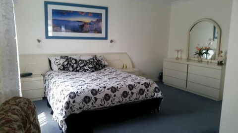 Ambience Apartments Penthouse - Palm Beach Accommodation 1