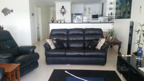 Ambience Apartments Penthouse - Palm Beach Accommodation 2