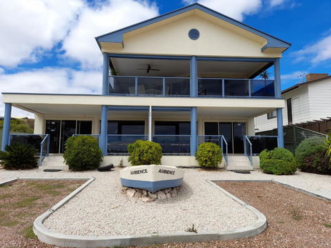 Ambience Apartments Penthouse - Palm Beach Accommodation 4