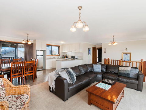 Ambience By The Sea - Palm Beach Accommodation 0