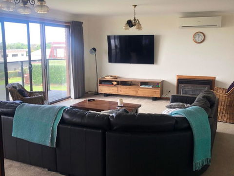 Ambience By The Sea - Palm Beach Accommodation 1