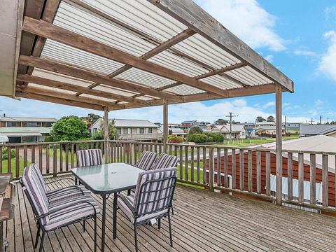 Ambience By The Sea - Palm Beach Accommodation 4