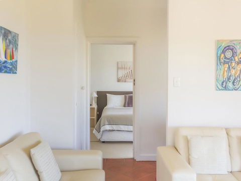 Amhurst Cottage - Palm Beach Accommodation 4