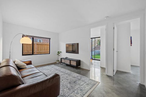 Amongst The Tea Trees - Palm Beach Accommodation 4