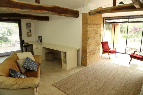 Anagama House & Studio - Palm Beach Accommodation 1