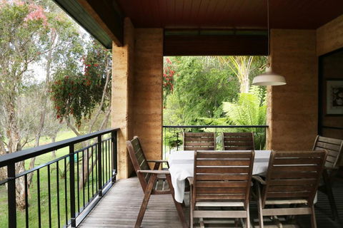 Anagama House & Studio - Palm Beach Accommodation 4