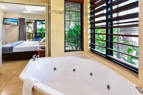 Anchorage - Palm Beach Accommodation 3