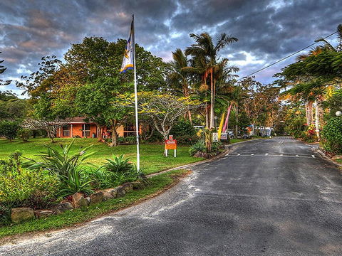Anchorage Holiday Park - Palm Beach Accommodation 1