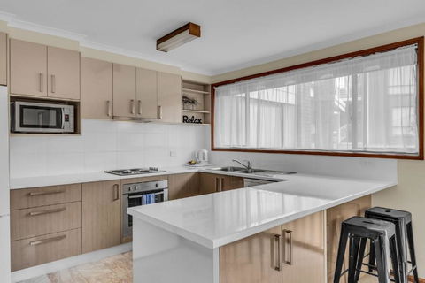 Anchorbell 3 - Palm Beach Accommodation 3