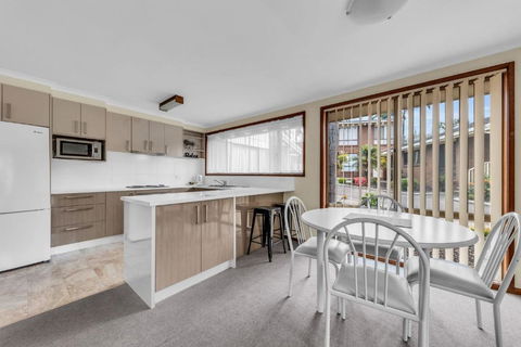 Anchorbell 3 - Palm Beach Accommodation 2