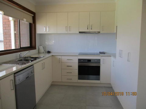 Anchorbell Holiday Apartments - Palm Beach Accommodation 3