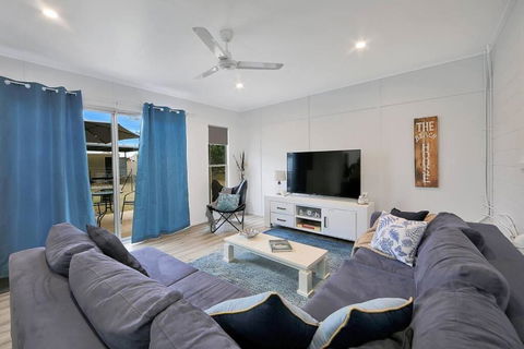Anchors Away At Innes Park Opp Park & Beach Dogs Welcome Inside - Palm Beach Accommodation 2