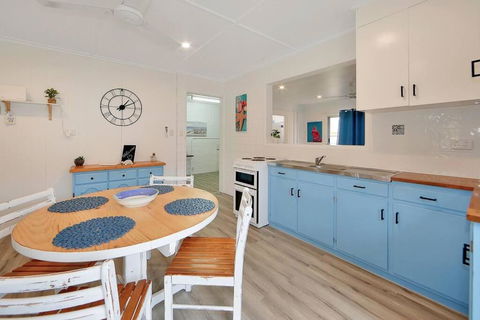 Anchors Away At Innes Park Opp Park & Beach Dogs Welcome Inside - Palm Beach Accommodation 4
